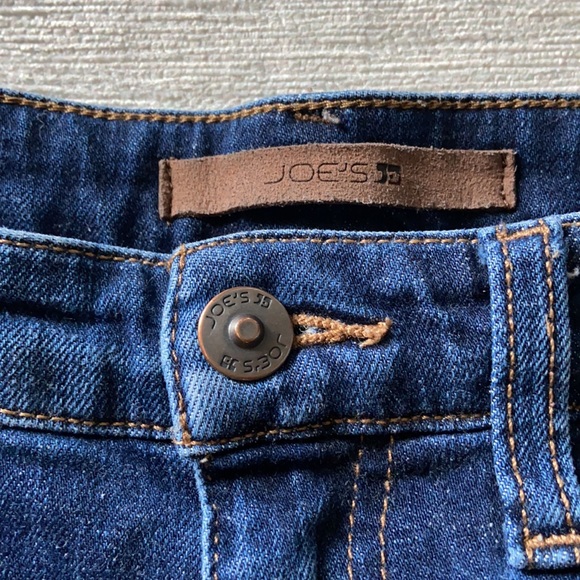 Joe’s Rolled Up Jean Short - Picture 4 of 5
